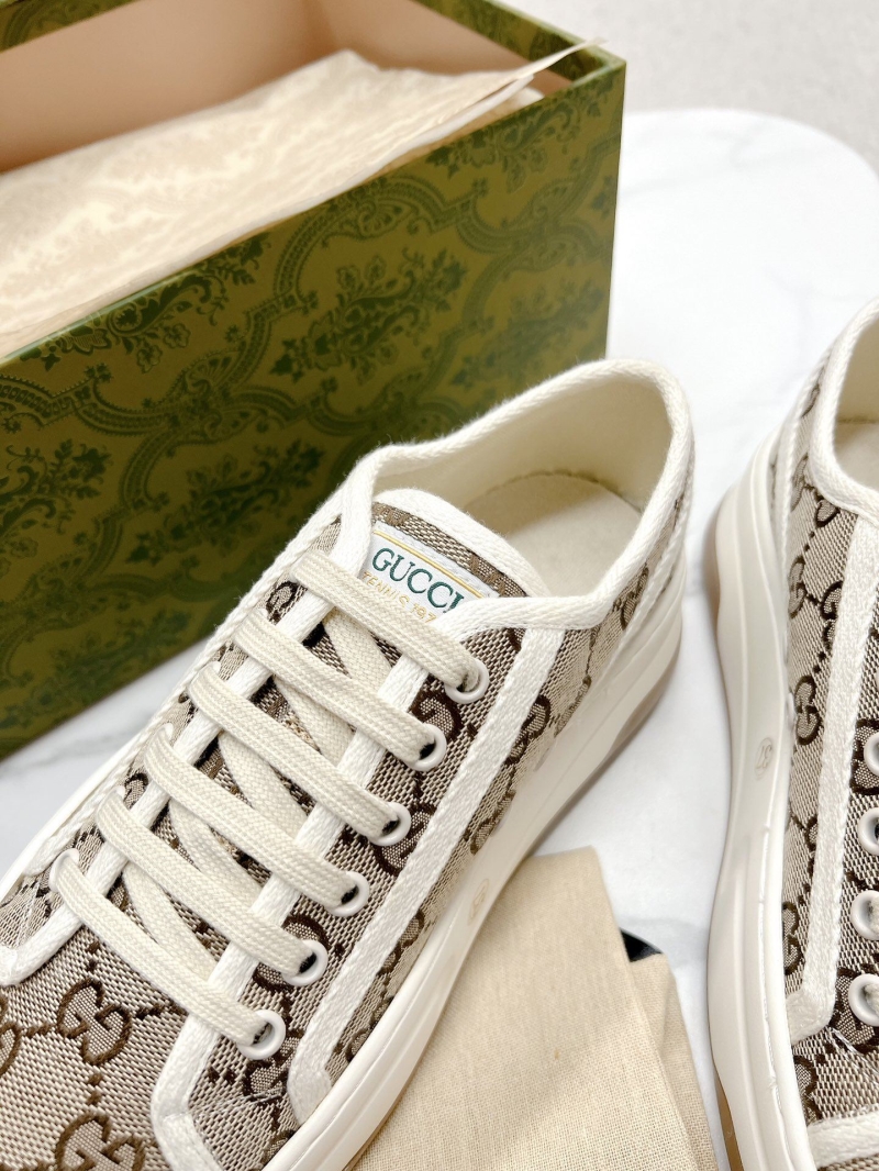 Gucci Casual Shoes